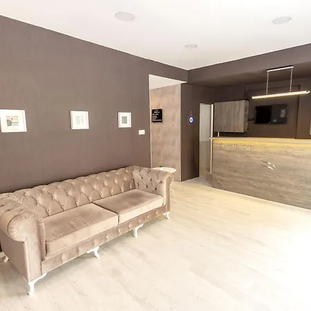 The Breeze Hotel 3*