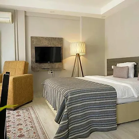 The Breeze 3*
